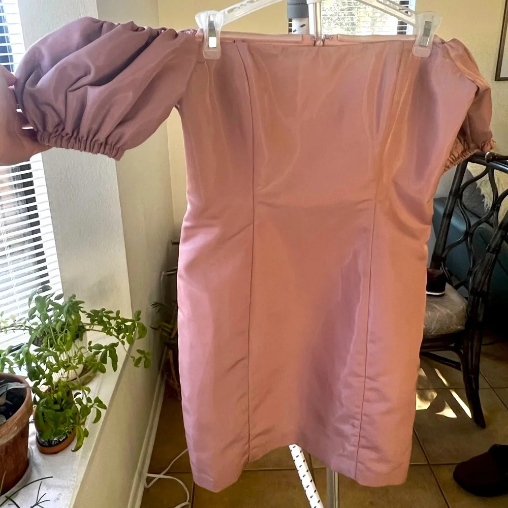NBD Revolve Blush Off Shoulder Dress NWT - Picture 4 of 5
